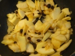 szezonális blog reggeli mazsols alma körte pirított mandula kókuszreszelék